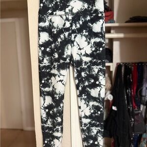 Balance Collection Black and White Tie-Dye Capris